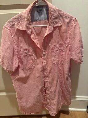 Izod Men’s Short Sleeve Button-Down Shirt in Light Pink